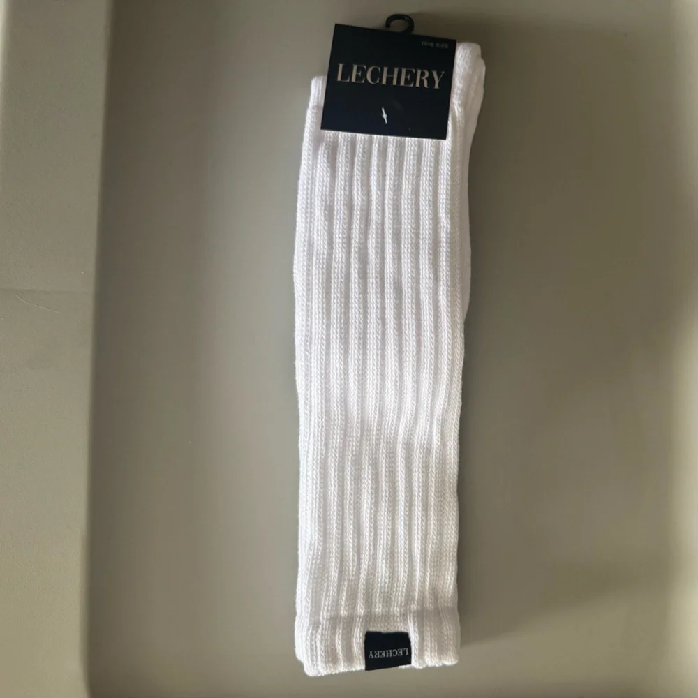 NWT Lerchery Scrunch Socks